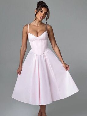 Baby boo Mariella midi dress NWT
